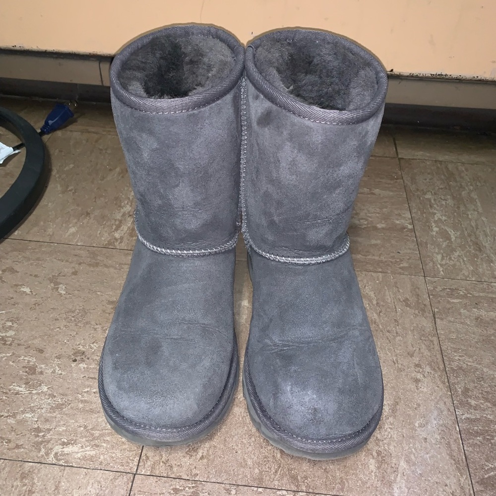 Ugg Classic Short Gray Boots